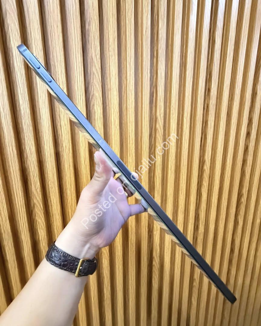 M4 iPad Pro 11″ 256GB: 98.5% New, 96% Battery