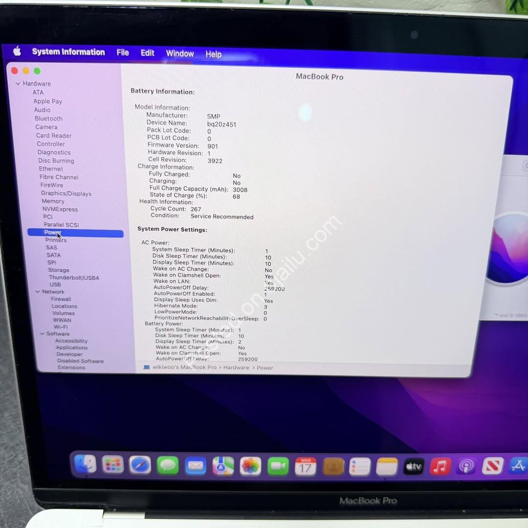 Unleash Power: 2017 MacBook Pro w/Touch Bar & 512GB SSD