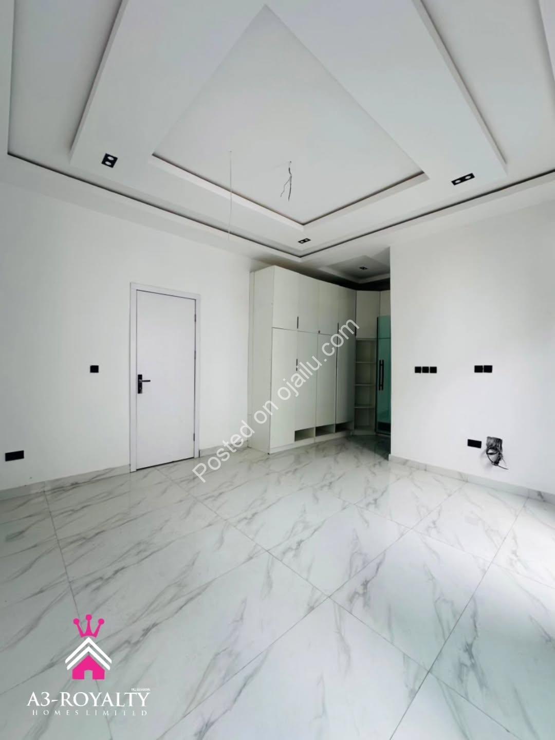 Move-In Ready 4-Bed Duplex in Gated Lekki Estate