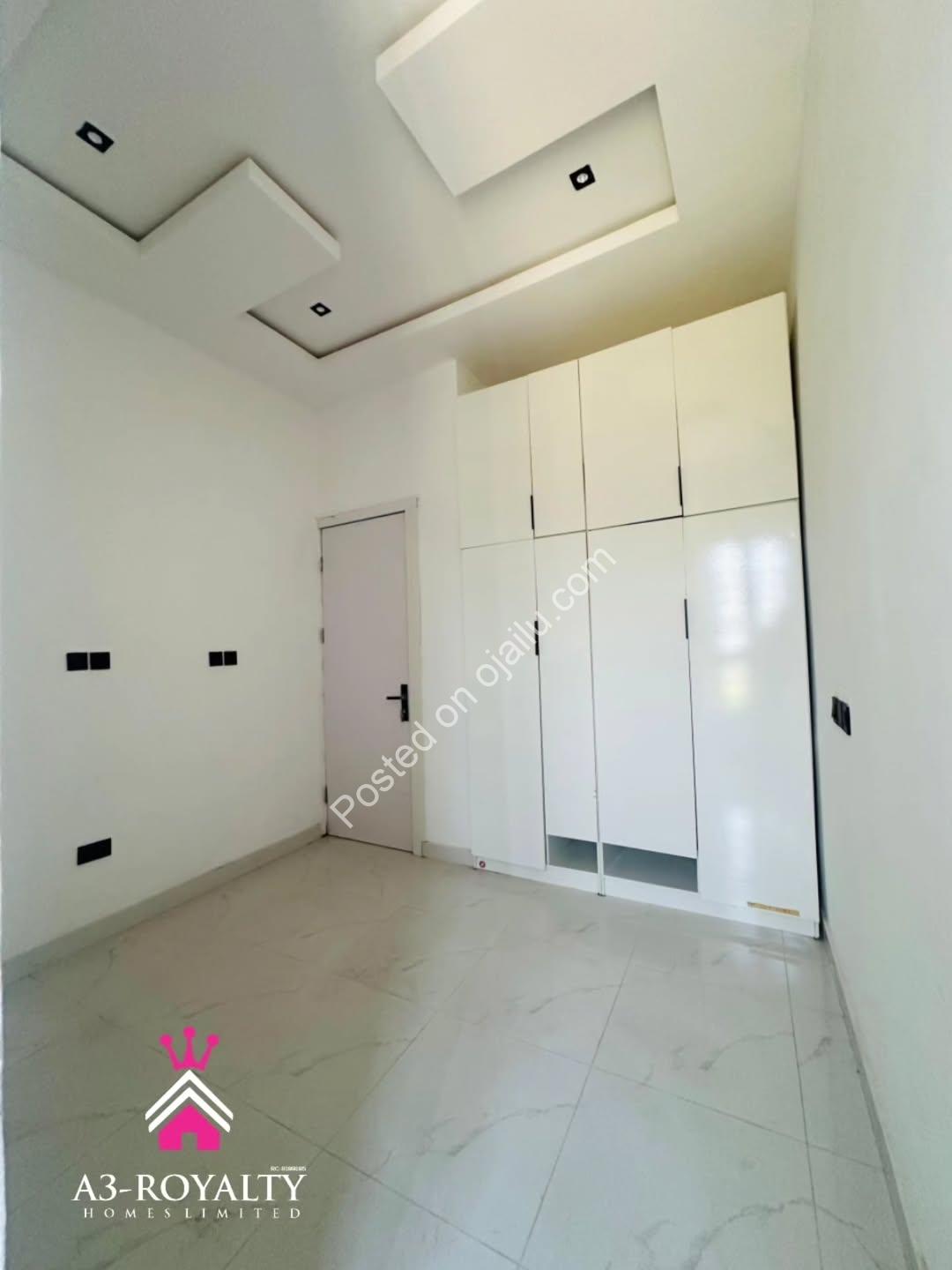 Move-In Ready 4-Bed Duplex in Gated Lekki Estate