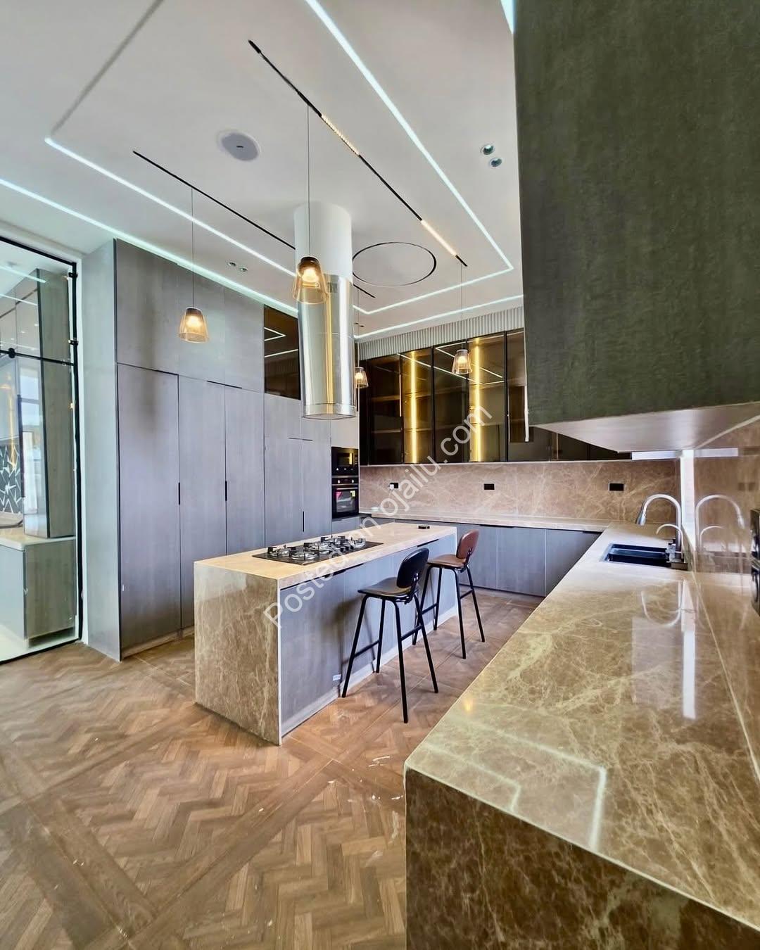 Dream Estate: 5-Bed Duplex with Pool & BQ in Lekki