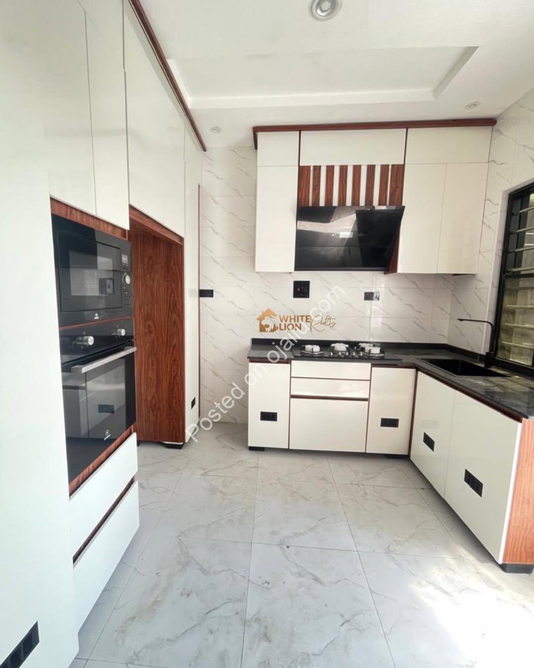 Lekki’s Finest: 2-Bedroom Haven with C of O