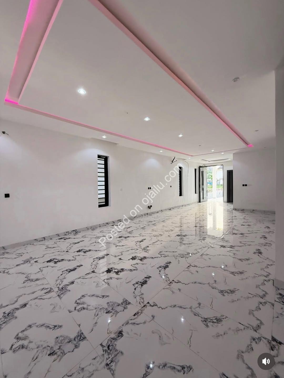 5-Bedroom Modern Oasis in Lekki’s Secure Estate