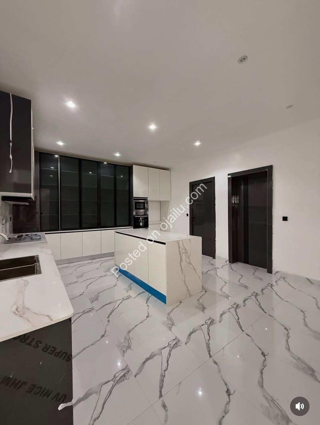 5-Bedroom Modern Oasis in Lekki’s Secure Estate