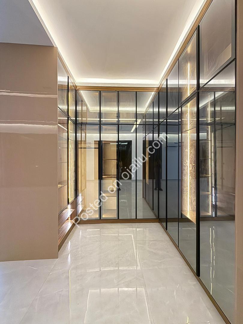 Modern Masterpiece in Cowrie Creek: 5-Bed Smart Home