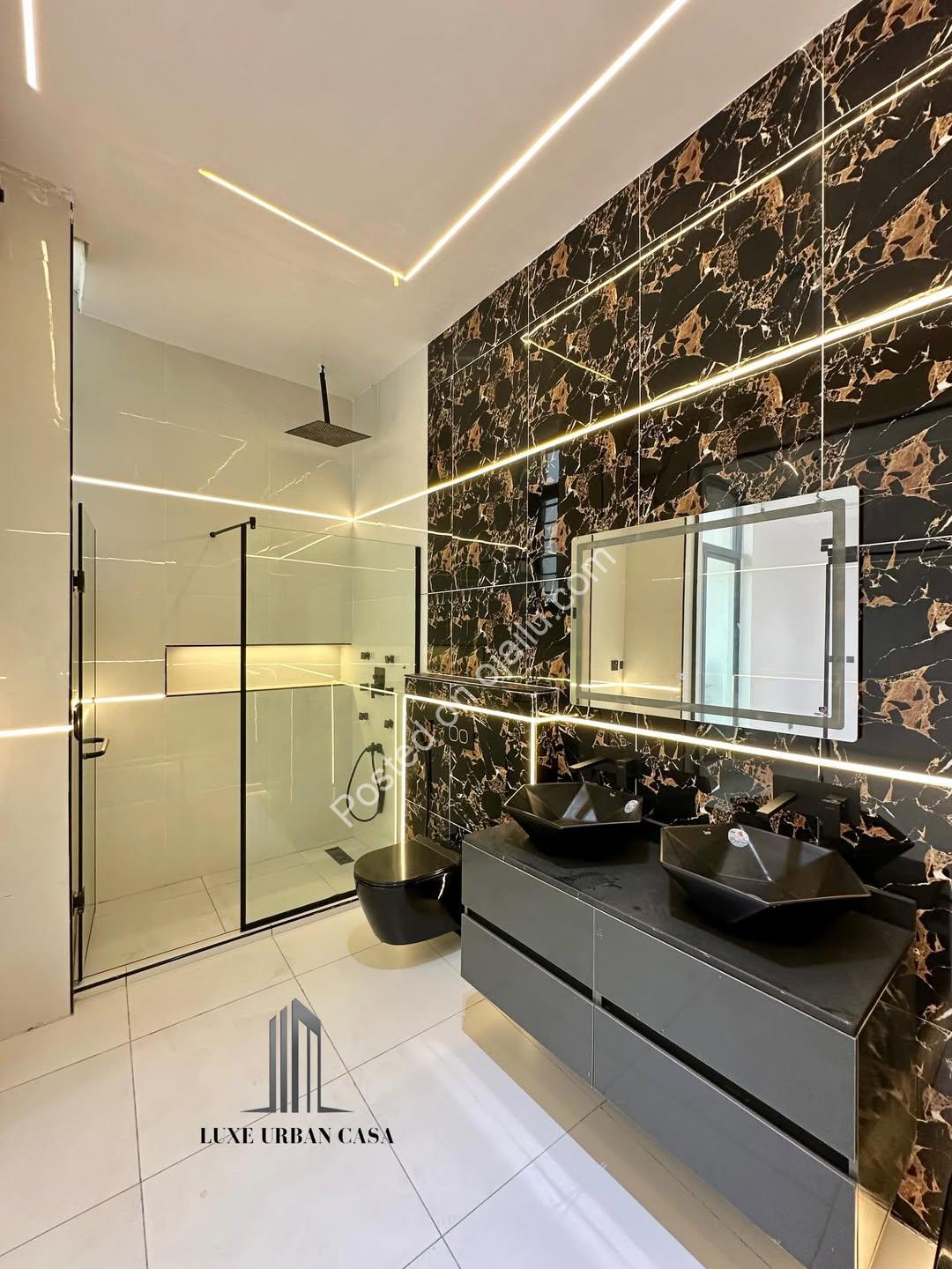 5-Bed Chevron Haven: Pool, Luxury & Security