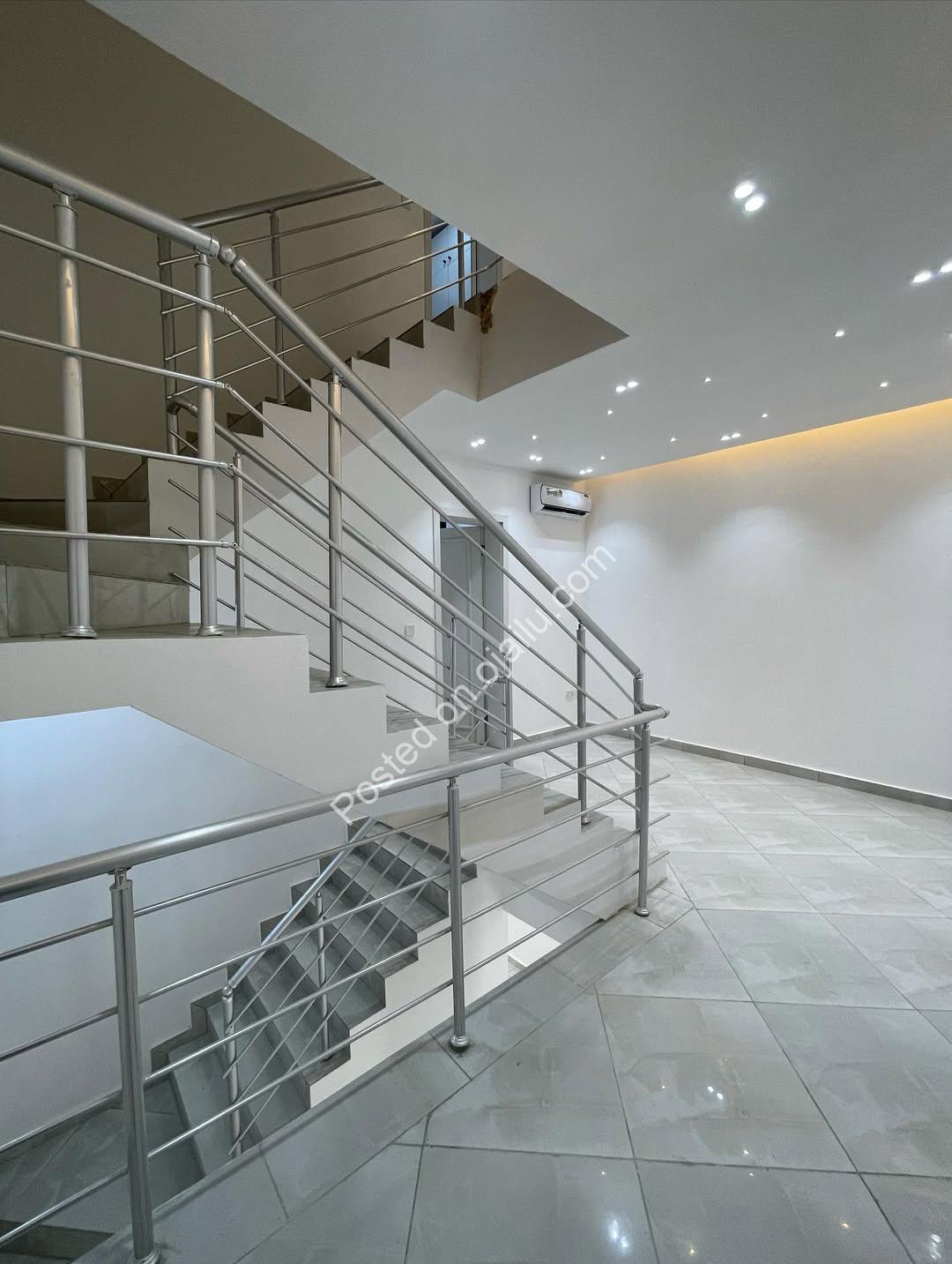 Lekki’s Ultimate 4-Bedroom Oasis with Pool & Gym