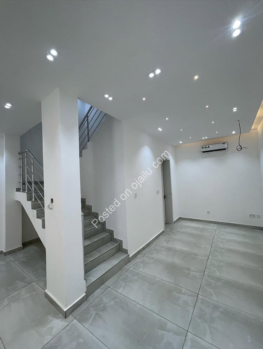 Lekki’s Ultimate 4-Bedroom Oasis with Pool & Gym