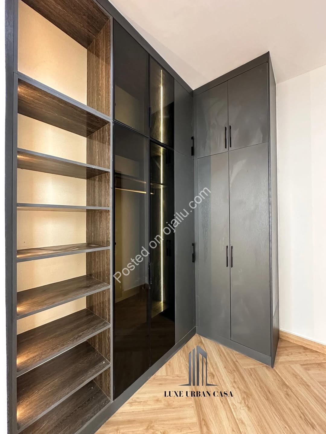 Elegant 4BR Terrace in Chevron | Premium Living