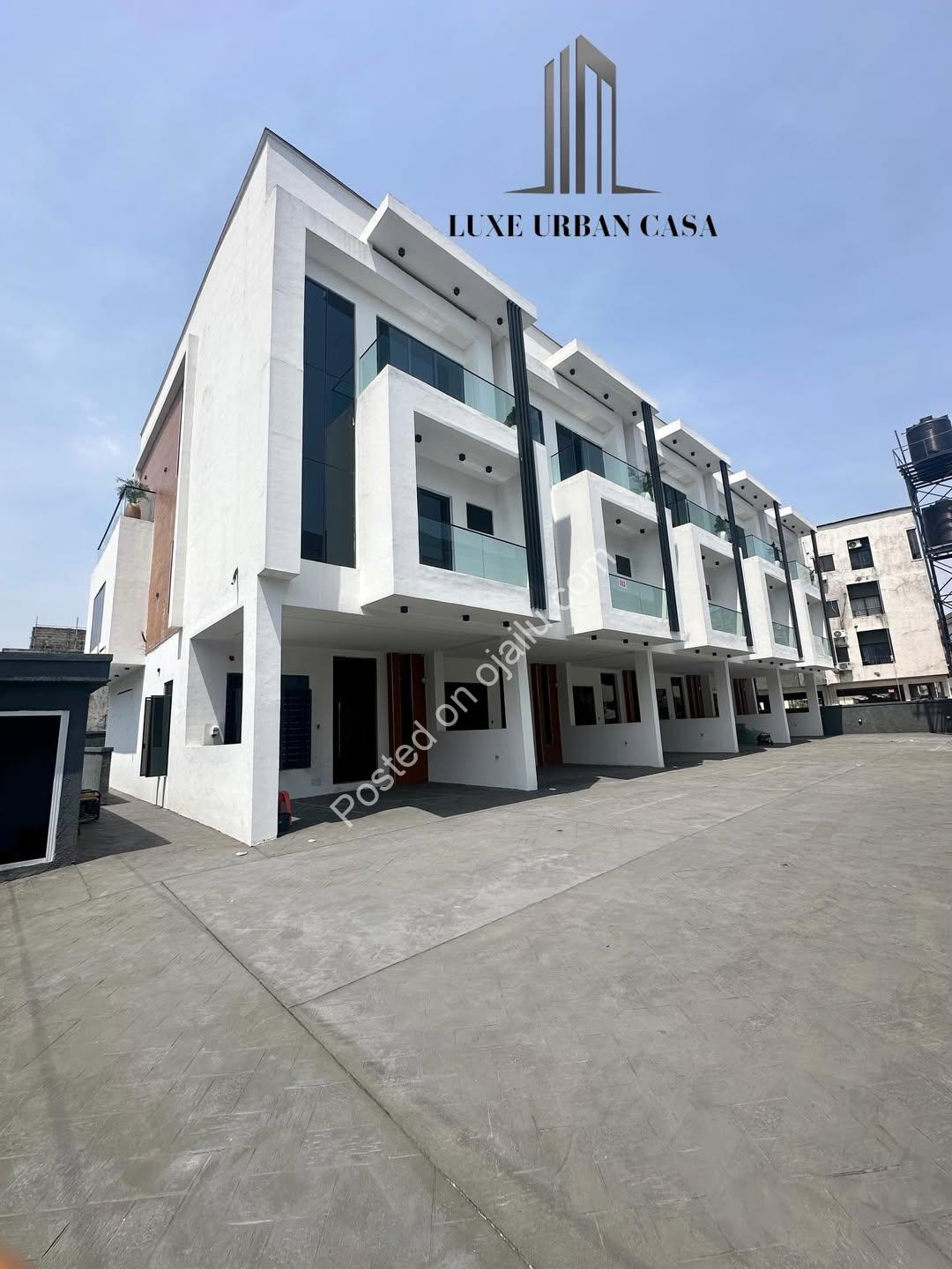 Osapa 4-Bed Terrace: Pool, Luxury & Security
