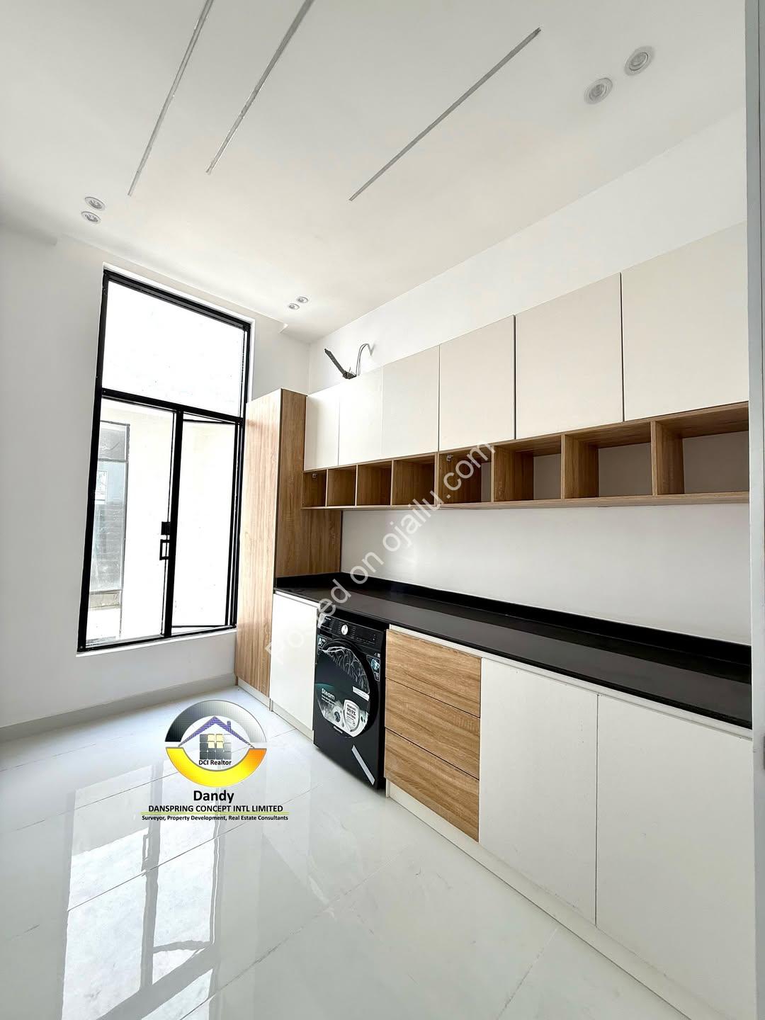 Opulent 5-Bed Duplex with Pool, Cinema & Rooftop Terrace