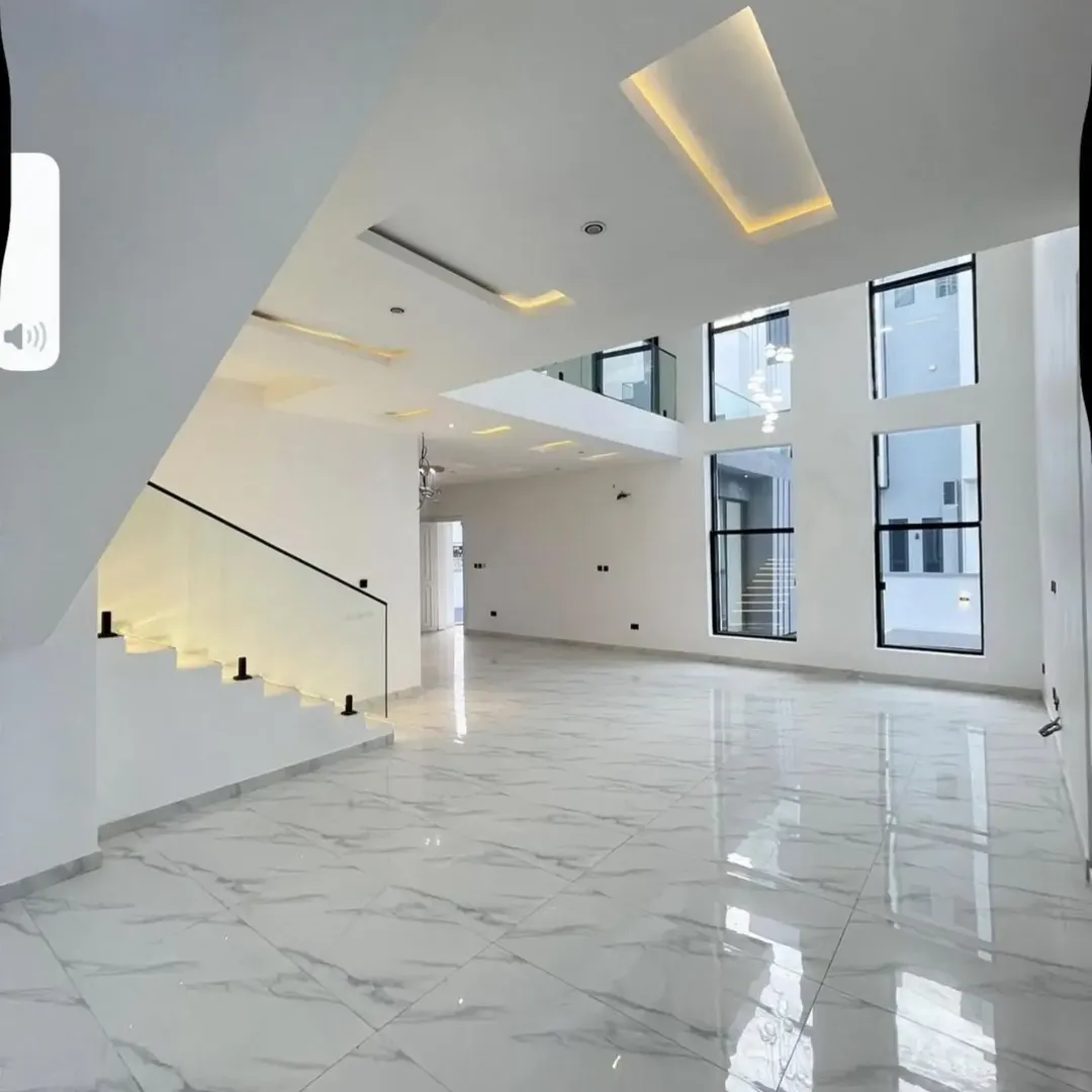 Lekki’s Ultimate 5-Bedroom Estate with Pool & Cinema