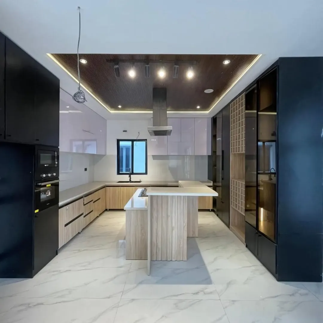 Lekki’s Ultimate 5-Bedroom Estate with Pool & Cinema