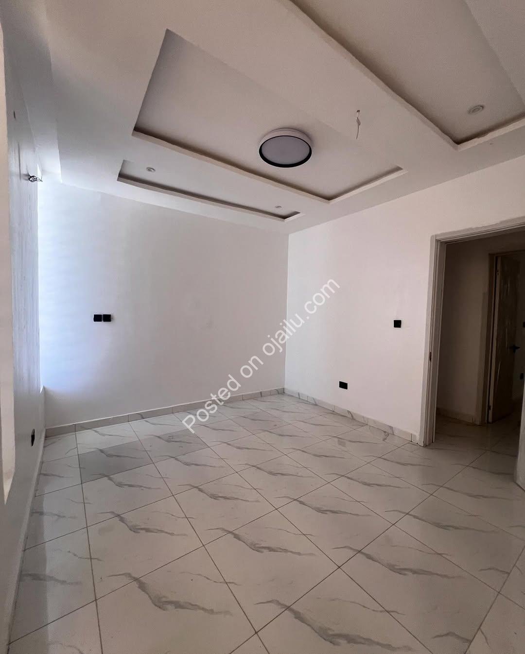 4-Bed Ikota Haven: En-Suite Luxury & Modern Comforts Await