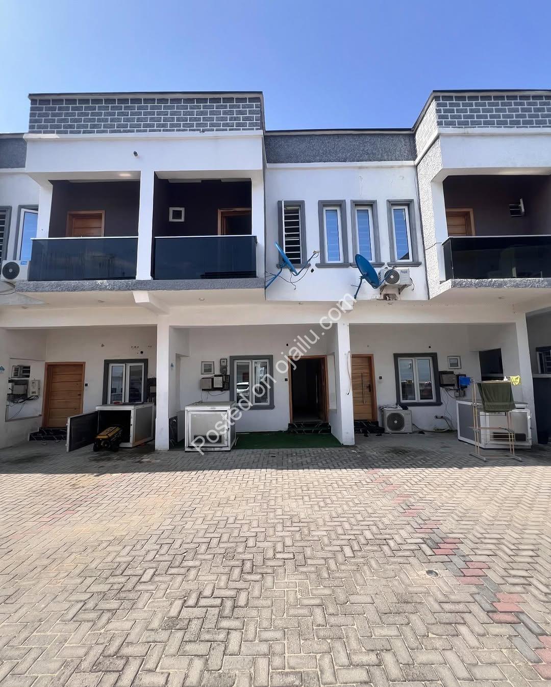 Ikota Gem: 3-Bed Terrace Duplex with En-Suite Luxury