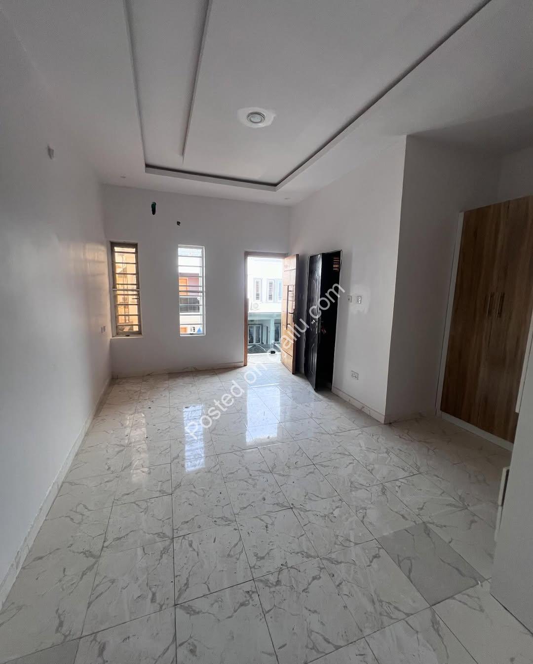 Ikota Gem: 3-Bed Terrace Duplex with En-Suite Luxury
