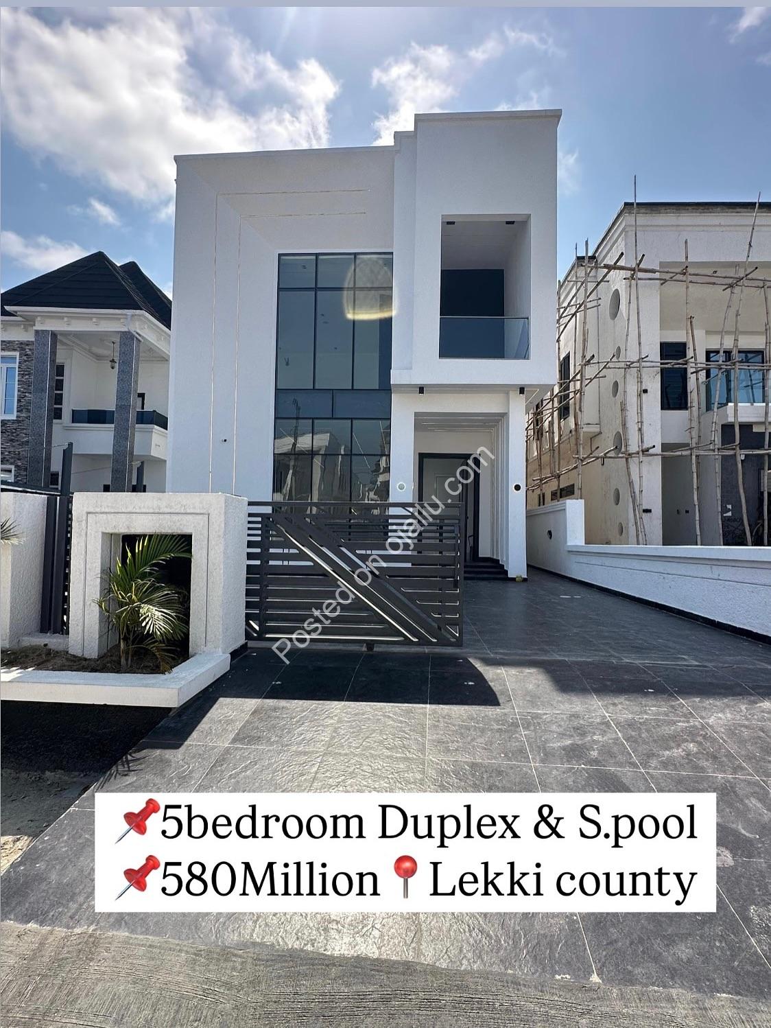Stunning 5-Bedroom Duplex in Lekki County
