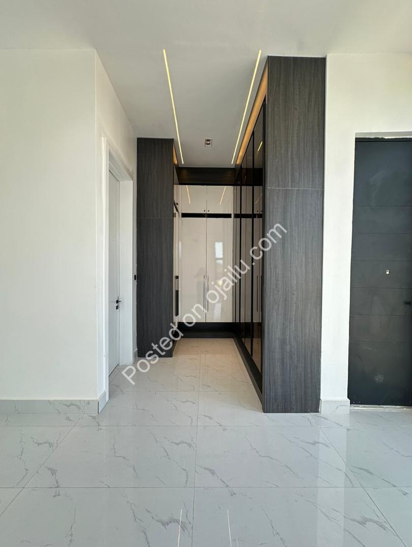 Stunning 5-Bedroom Duplex in Lekki County