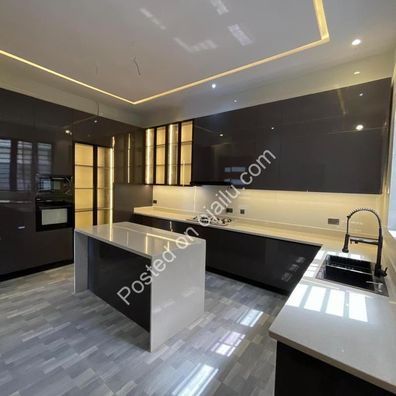 Orchid Lekki’s Ultimate 5-Bedroom Estate with Pool & Cinema