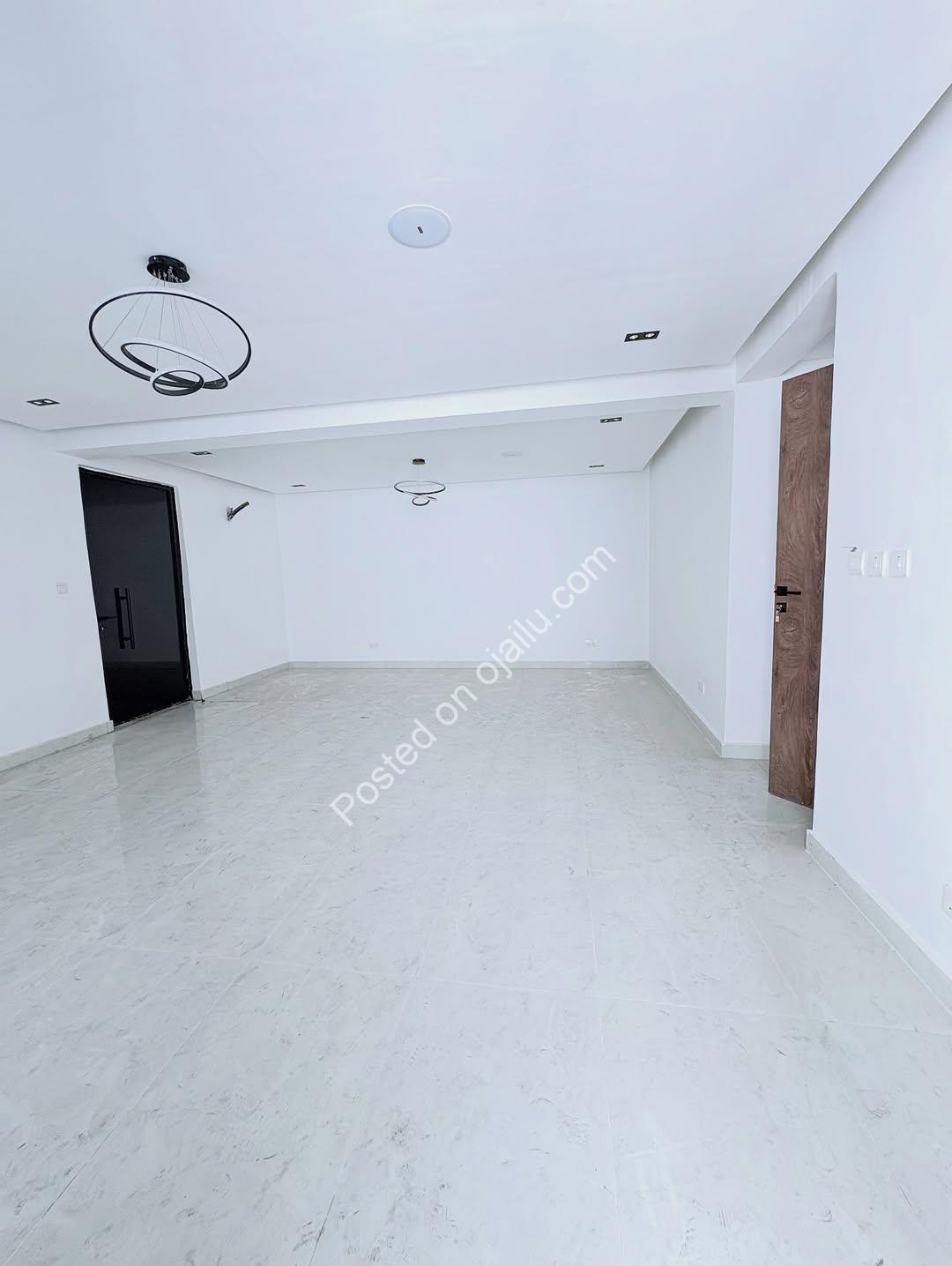 Elevator-Equipped 2BR in Secure Ikate Estate