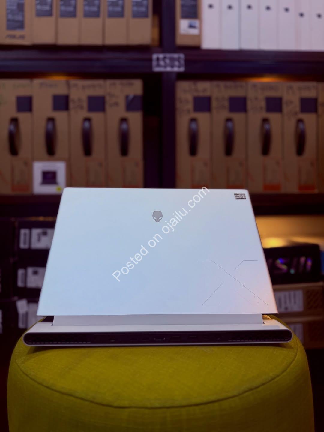 Alienware X16: RTX 4090 Powerhouse | 240Hz Gaming Beast