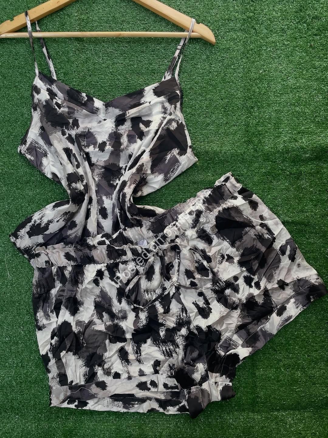 Exquisite 16/18 Fashion Finds – Elevate Your Style