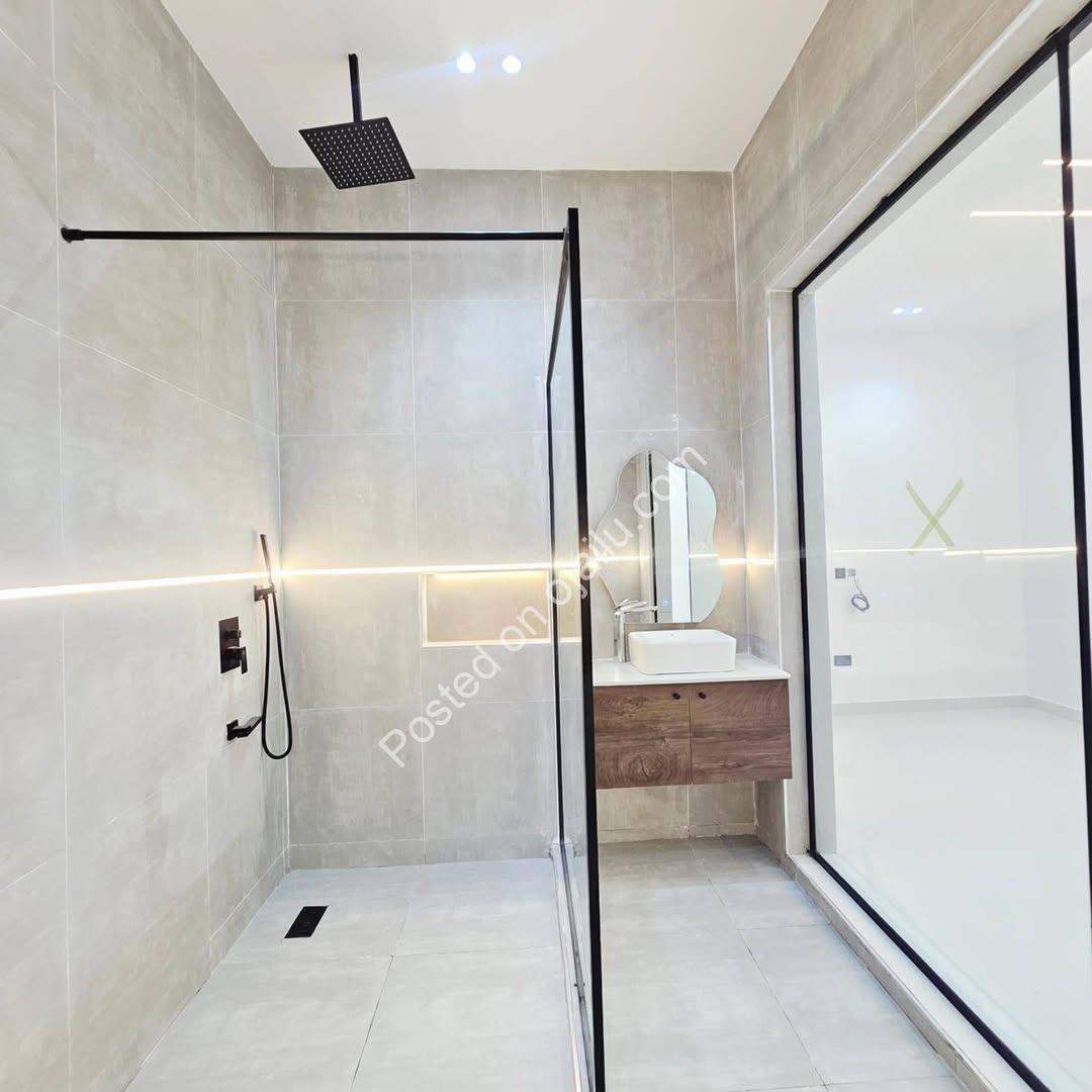 Lekki’s Ultimate 5-Bedroom Smart Home with Pool & Cinema