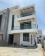 5-Bed Lekki Haven: Pool, En-Suite Bliss & Luxury Amenities