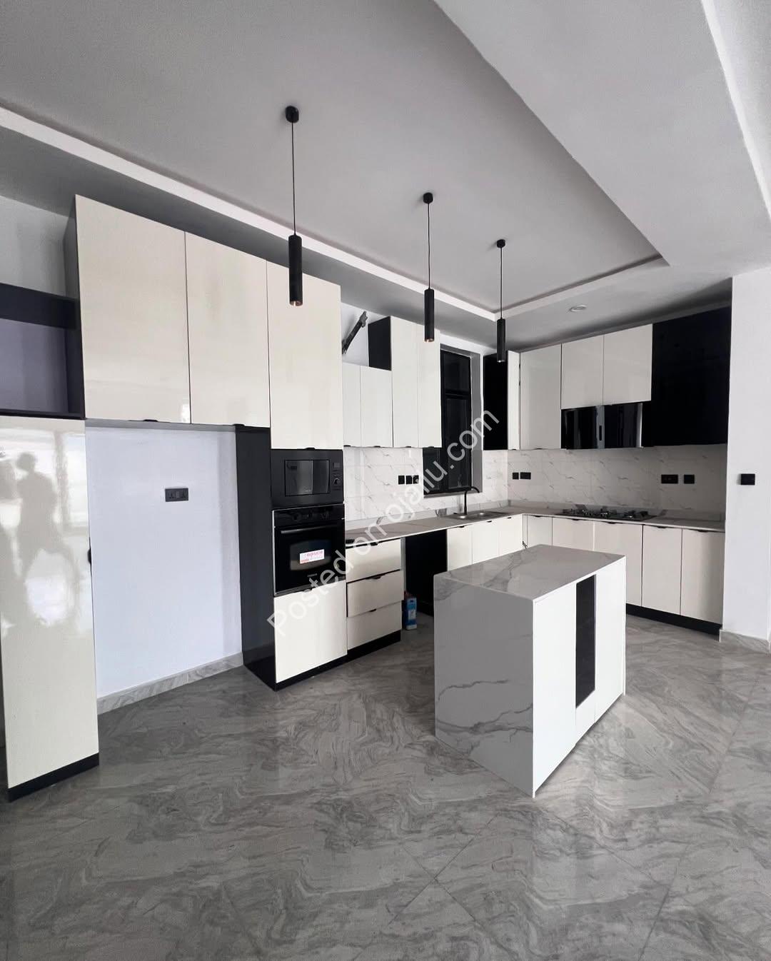Ikota Gem: 2-Bed Ensuite Haven, 140M