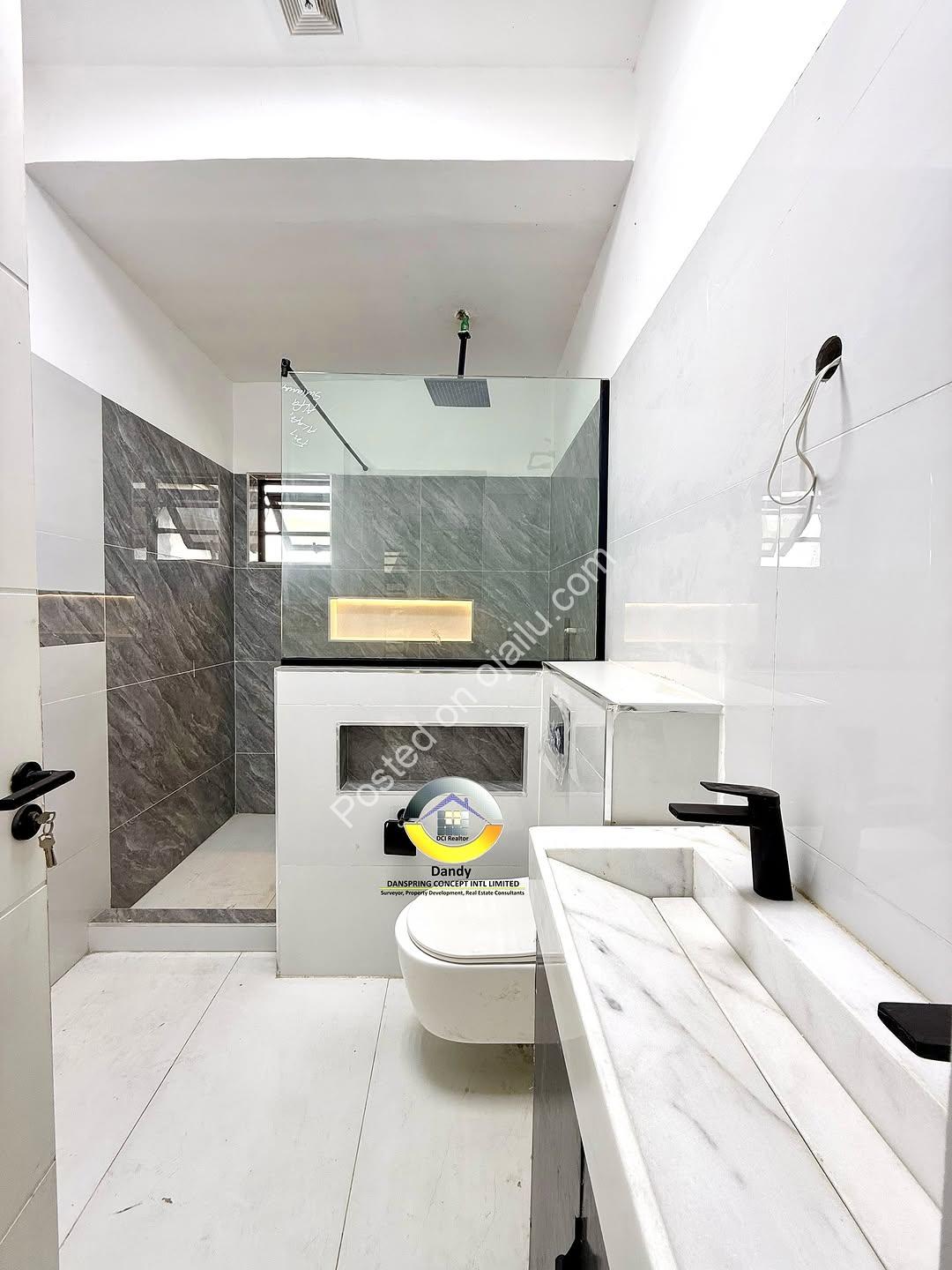 Elegant 4-Bedroom Duplex with BQ in Prime Chevron