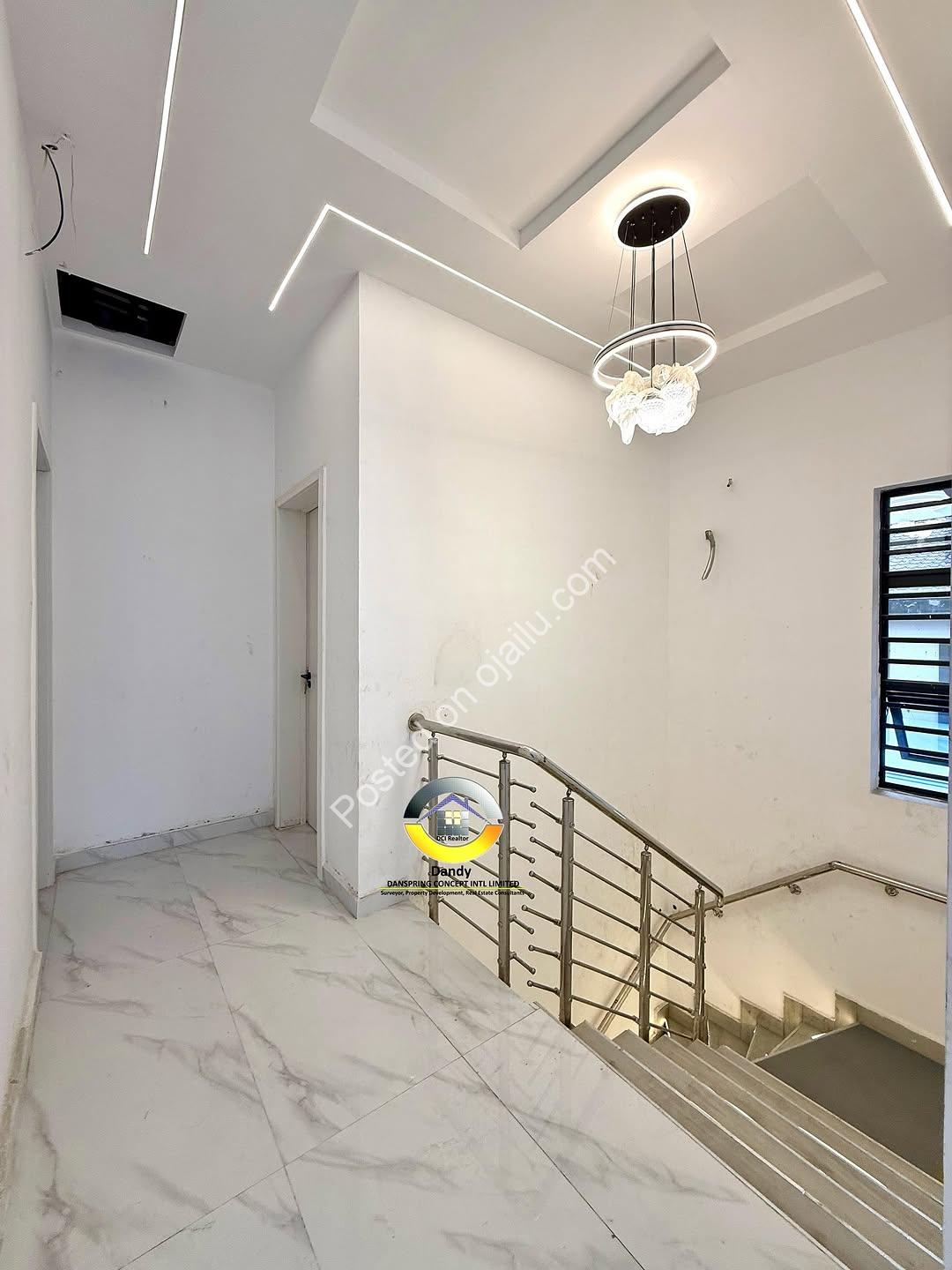 Elegant 4-Bedroom Duplex with BQ in Prime Chevron