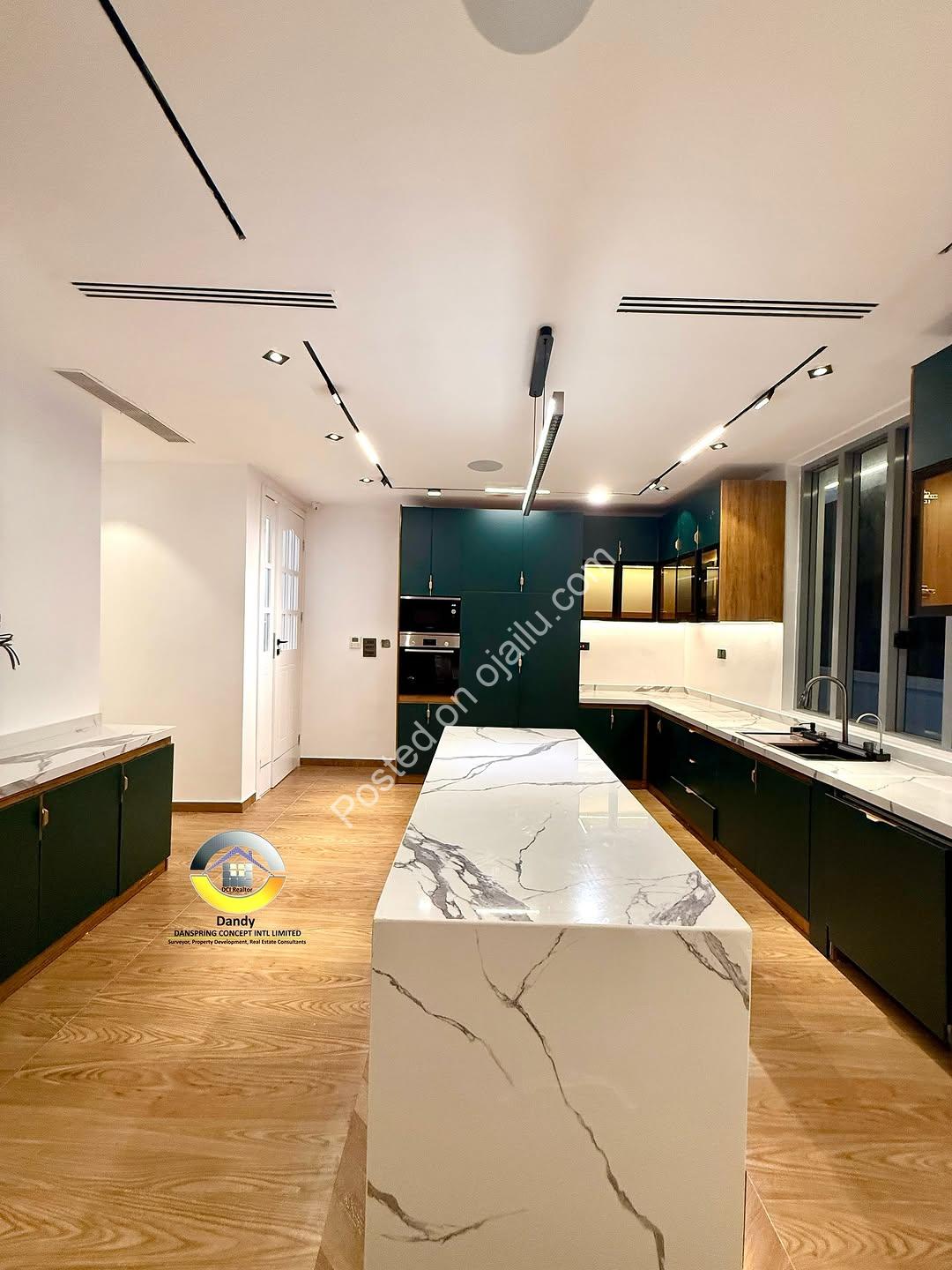 Dream Home in Lekki: Smart 5-Bed Duplex with Pool & Rooftop