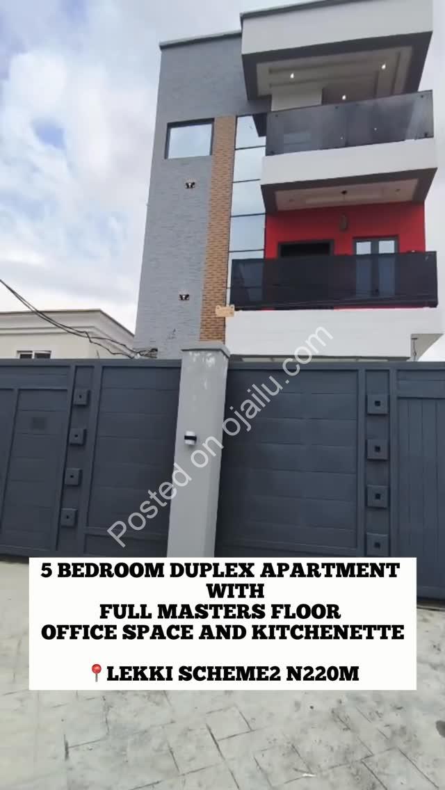5-Bed Duplex: Master Suite + Office in Lekki Scheme 2