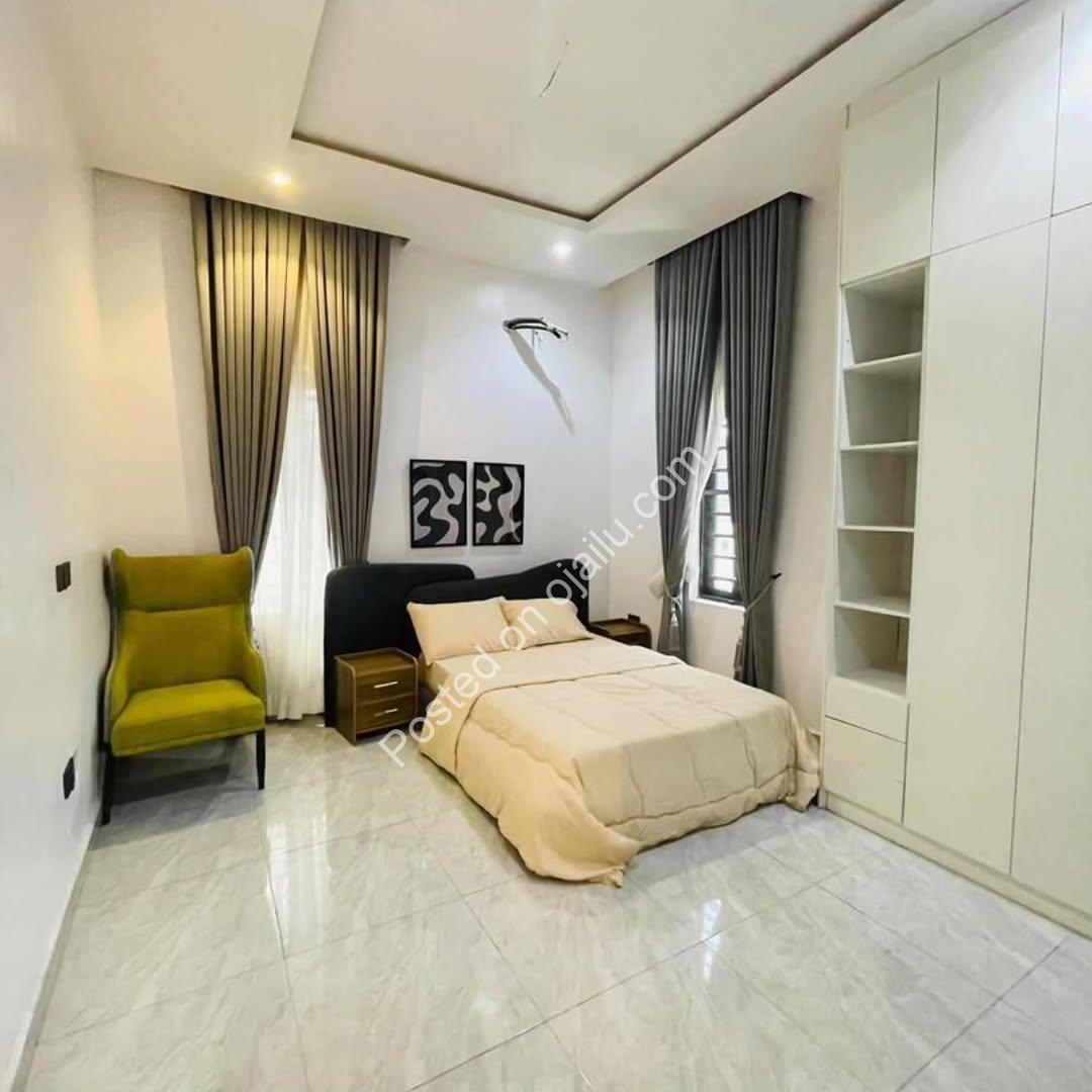 Chevron Lekki 4-Bed Terrace Duplex | Premium Finishes