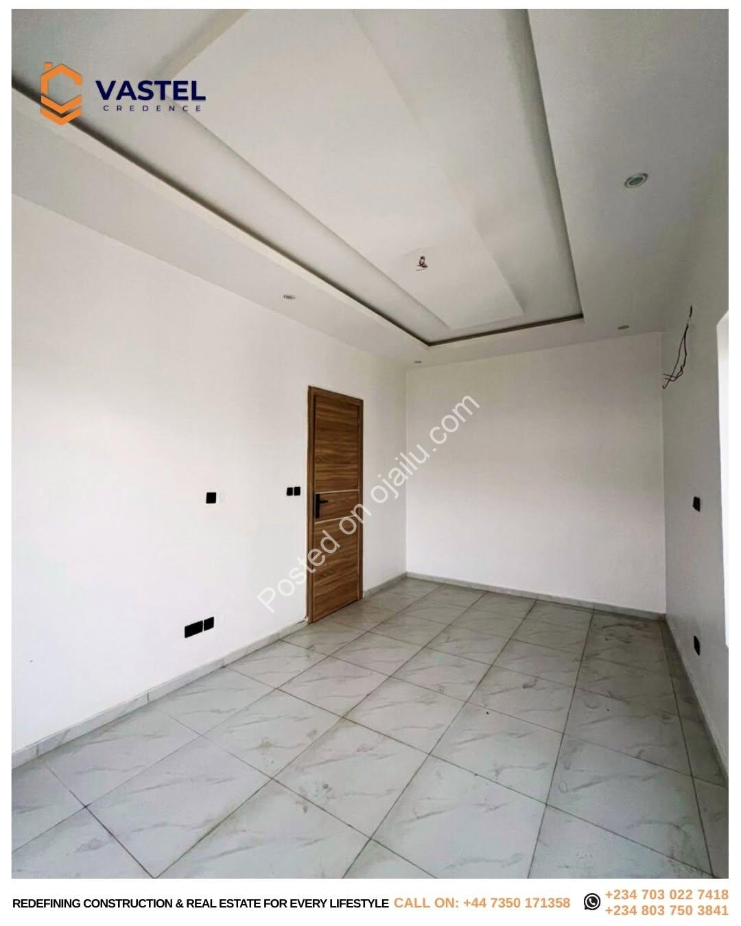 5-Bedroom Haven in Ikate: Ensuite Luxury & Prime Location