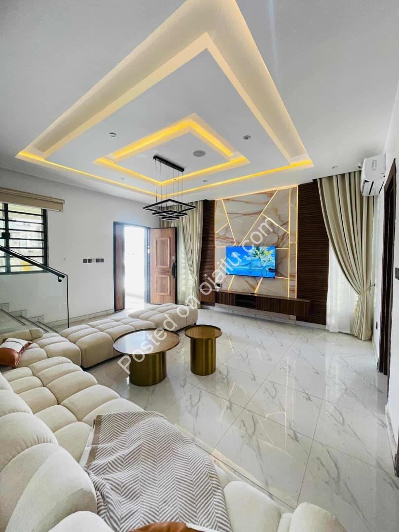 Stunning 4-Bed Terrace Duplex in Prime Lekki