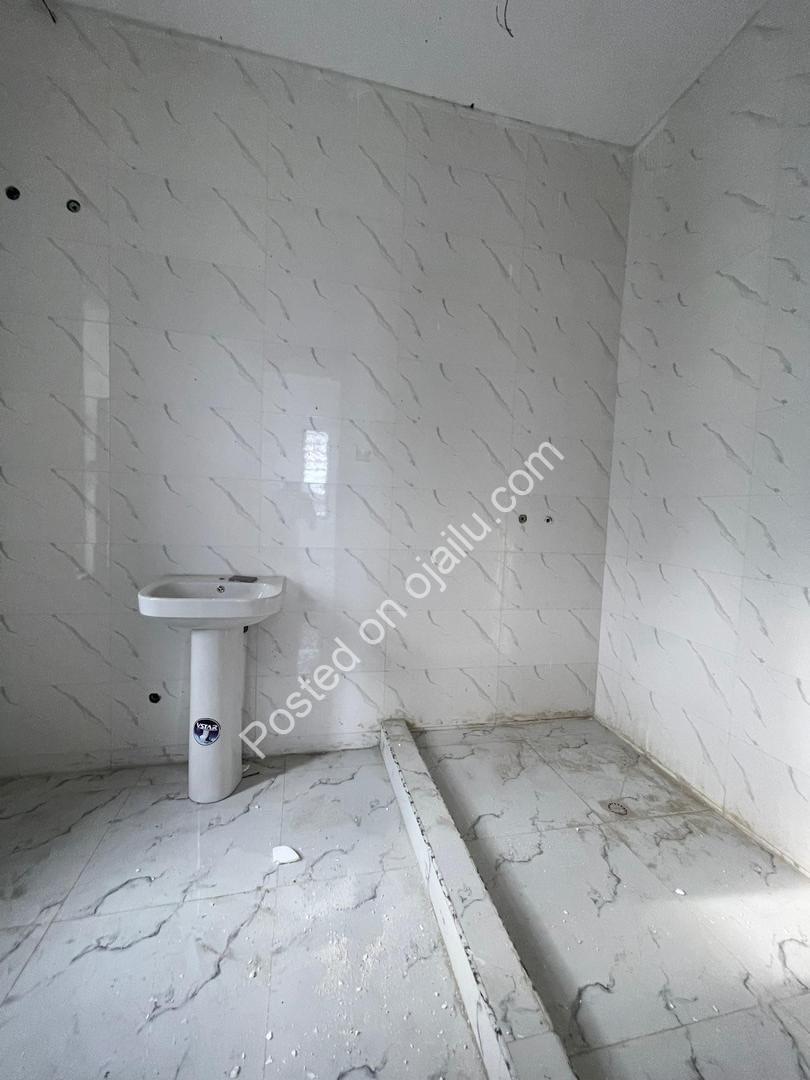 Lekki’s Finest 4-Bed Terrace Duplex