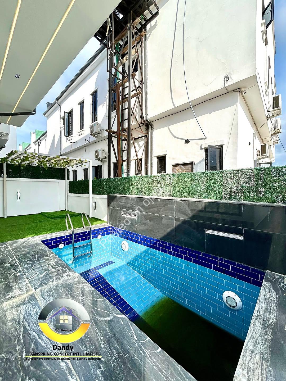 Lekki’s New 5-Bed Masterpiece with Resort-Style Pool