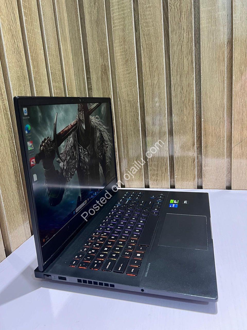 Unleash Gaming Power: HP Omen i7, RTX 4060, 165Hz Display
