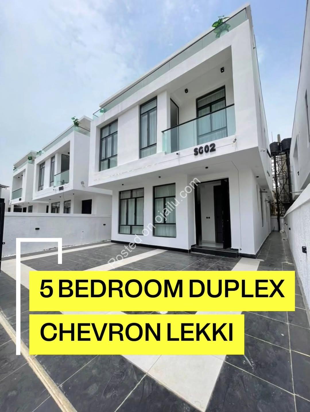 Grand 5-Bedroom Haven in Prime Lekki