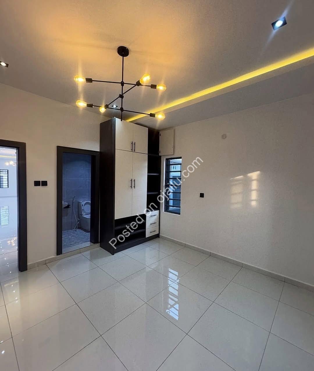 Dream Family Haven: Modern 3-Bed Bungalow in PH