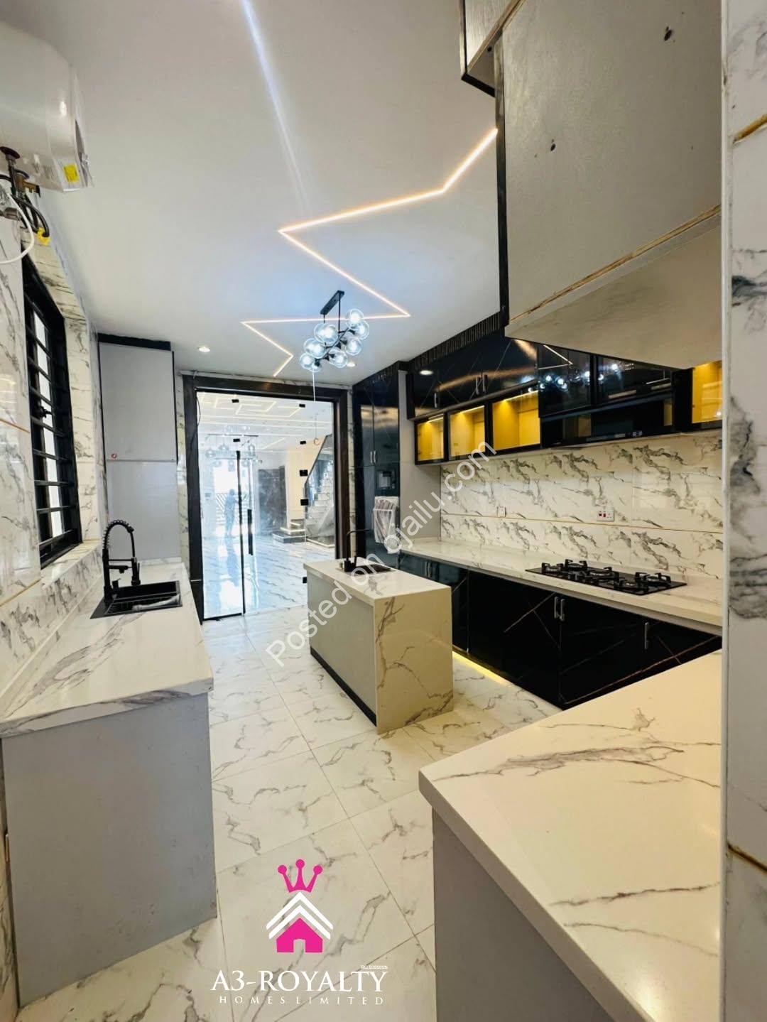 Move-In Ready 5BR Duplex in Gated Ikota Estate