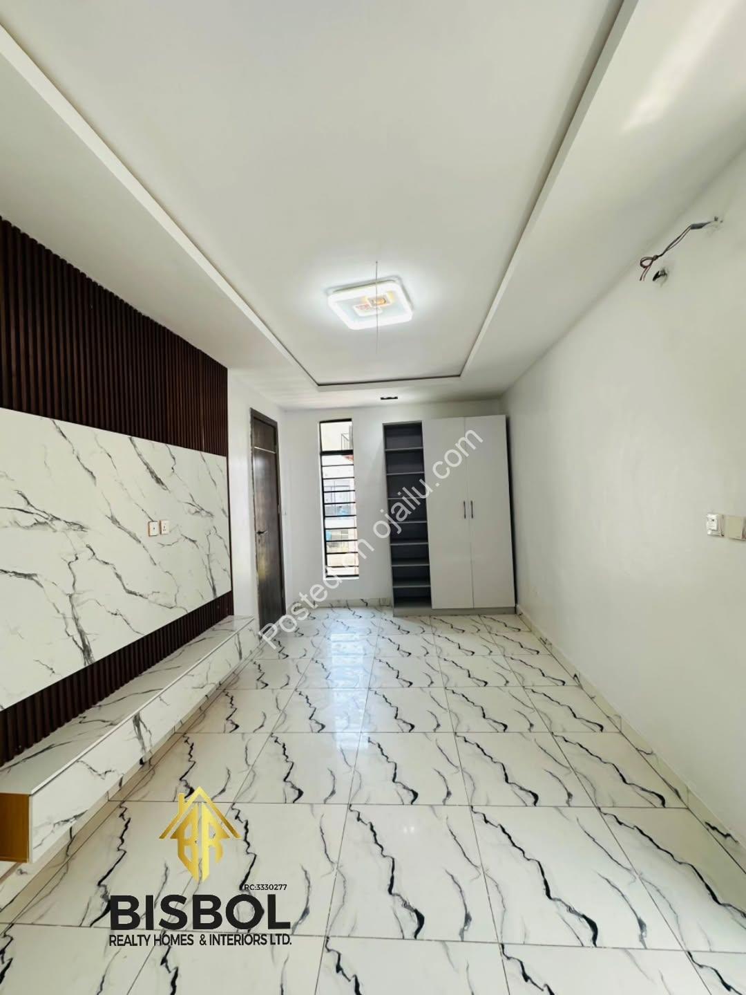 Move-In Ready 5BR Duplex in Gated Ikota Estate