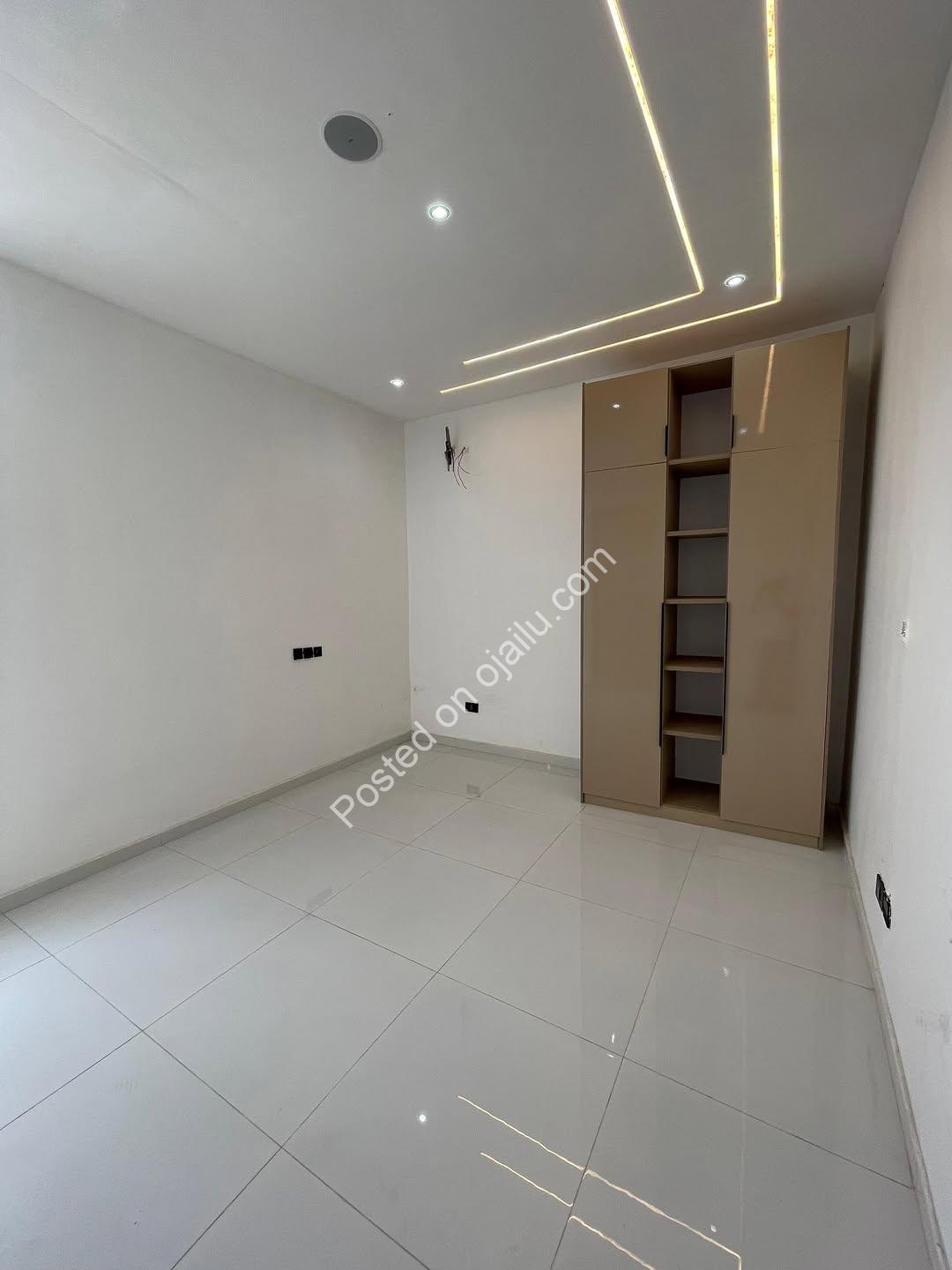 5-Bedroom Masterpiece: Your Private Resort in Lekki