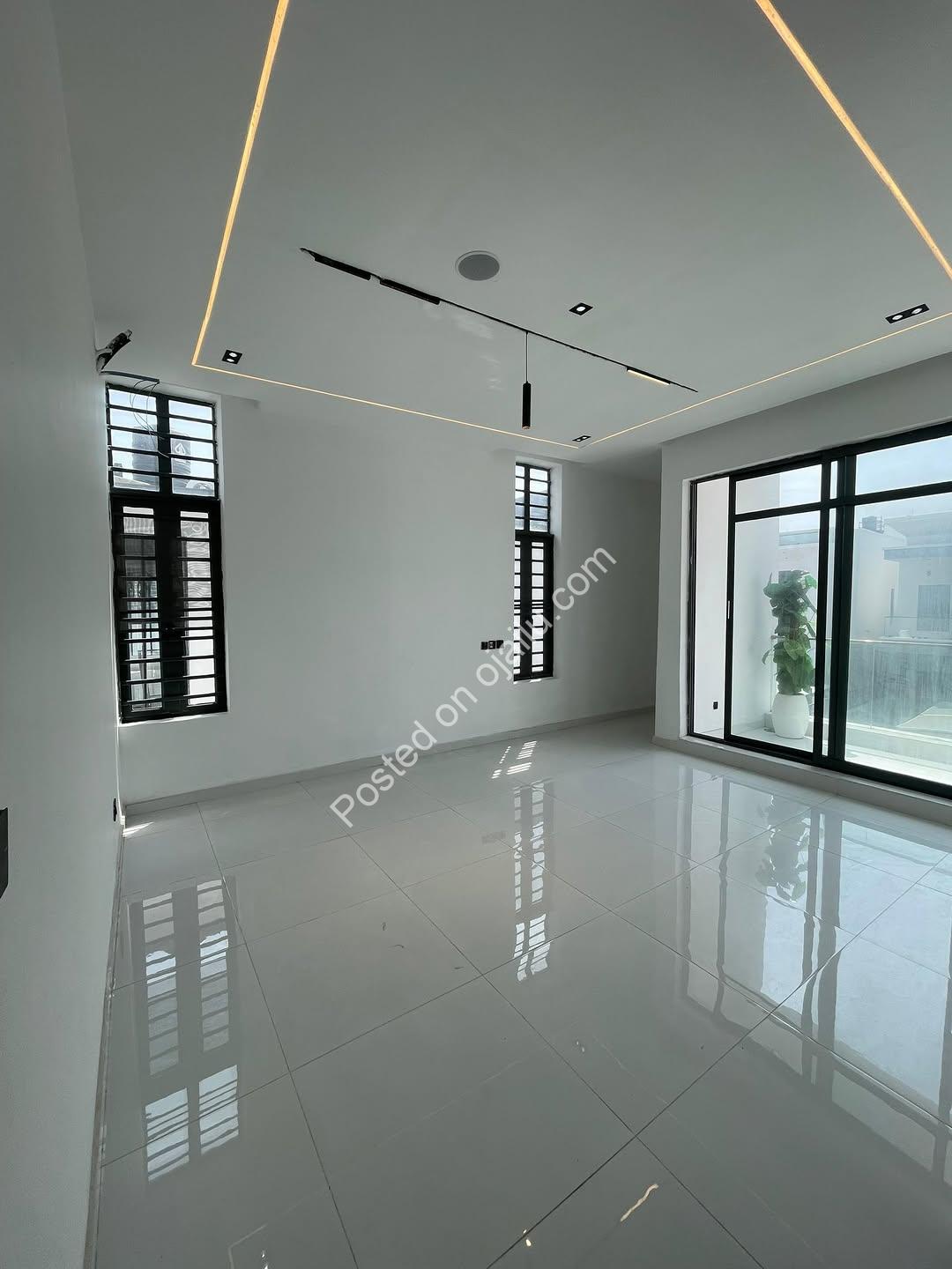 5-Bedroom Masterpiece: Your Private Resort in Lekki