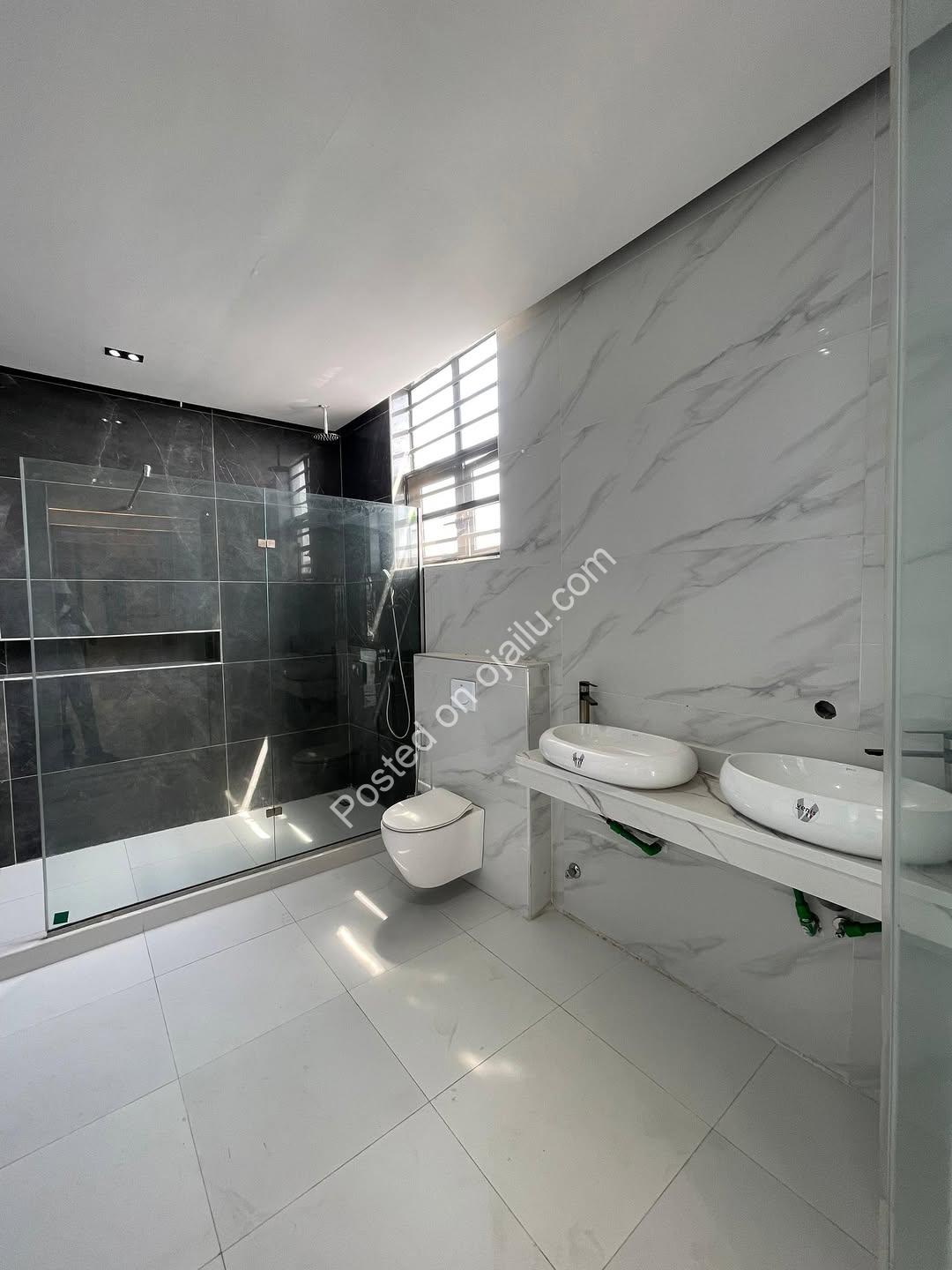 5-Bedroom Masterpiece: Your Private Resort in Lekki