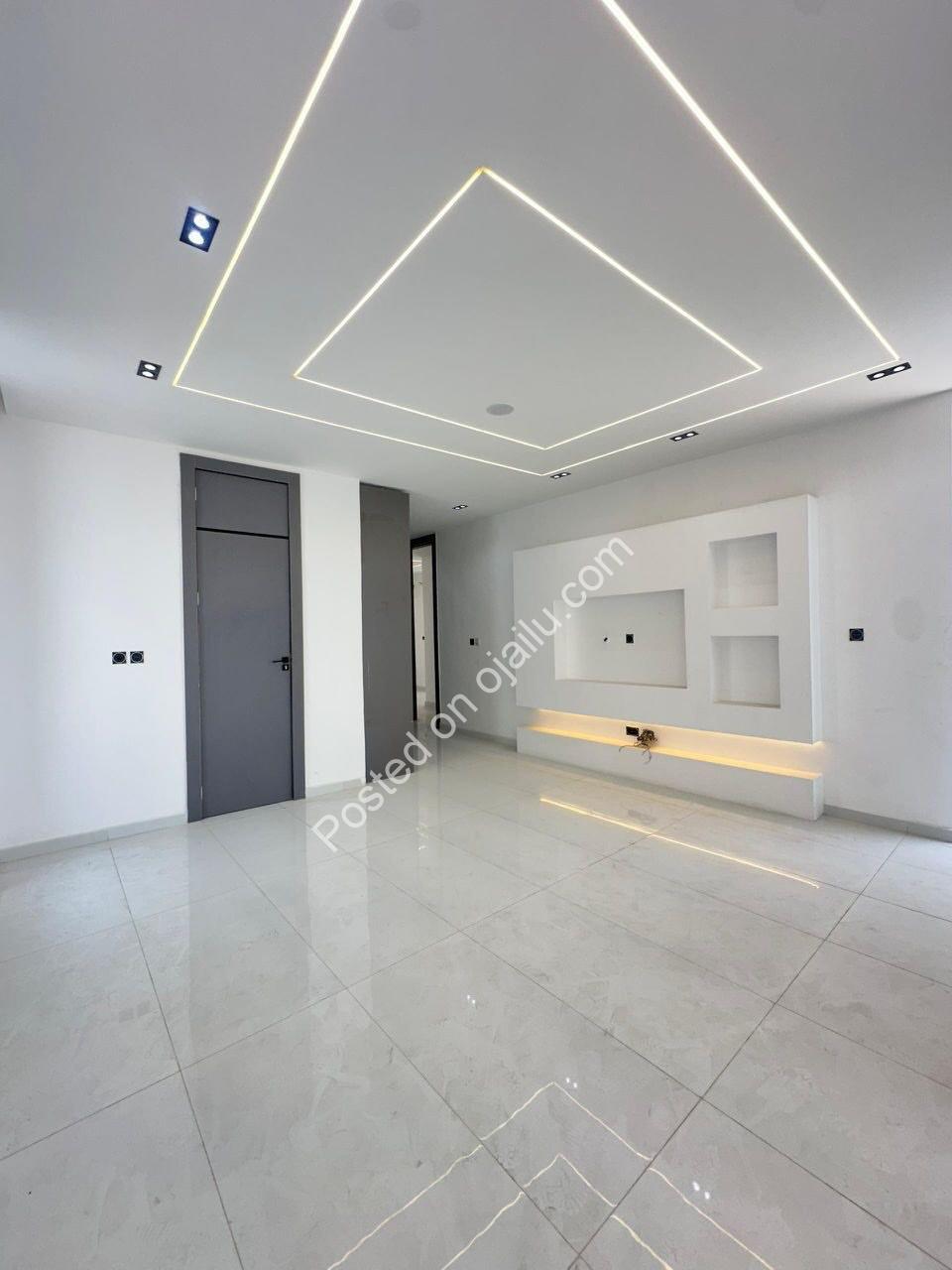 Spacious 5-Bed Duplex with BQ in Prime Lekki