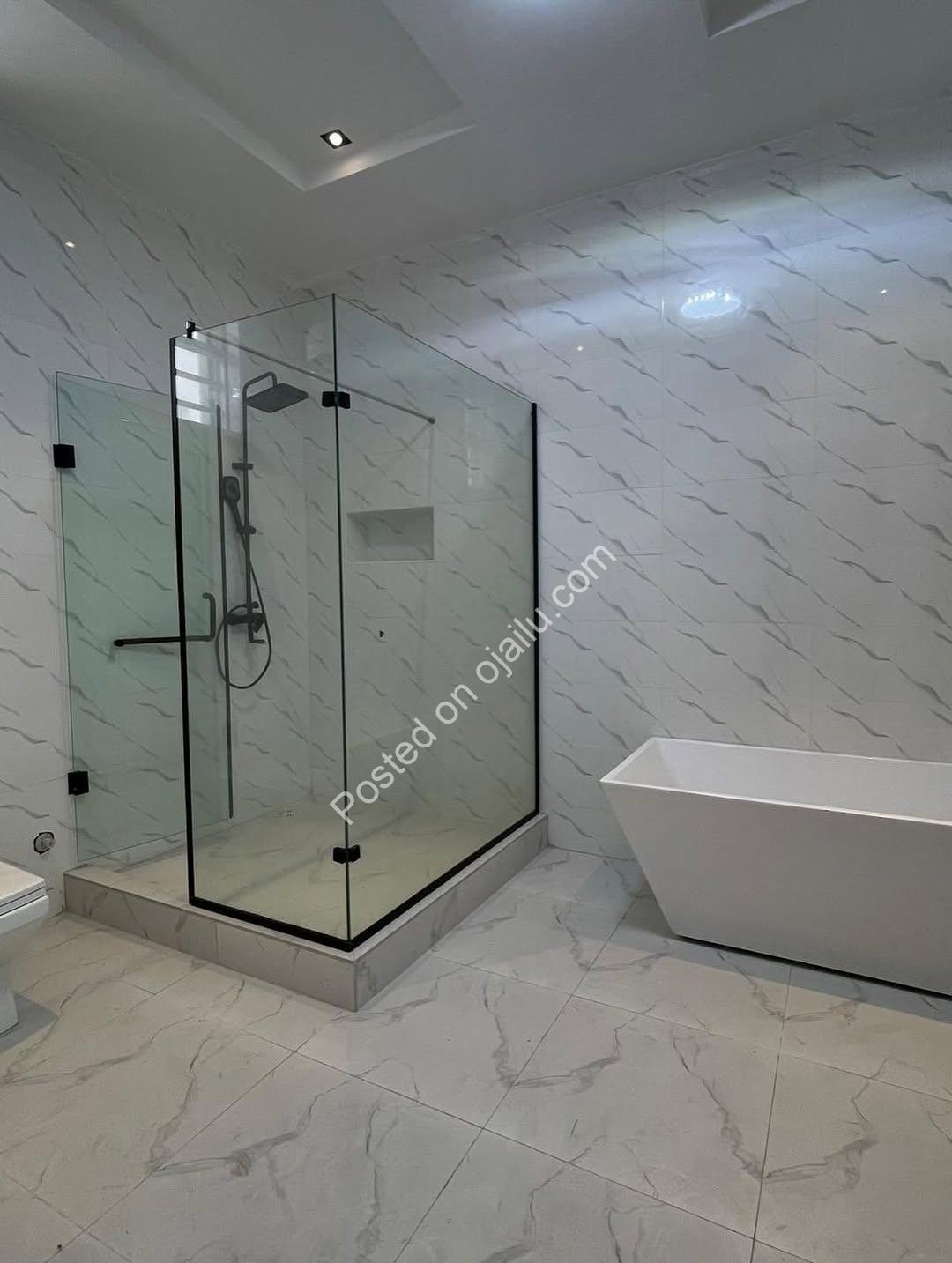 Lekki’s Ultimate Smart Home with Pool & Rooftop