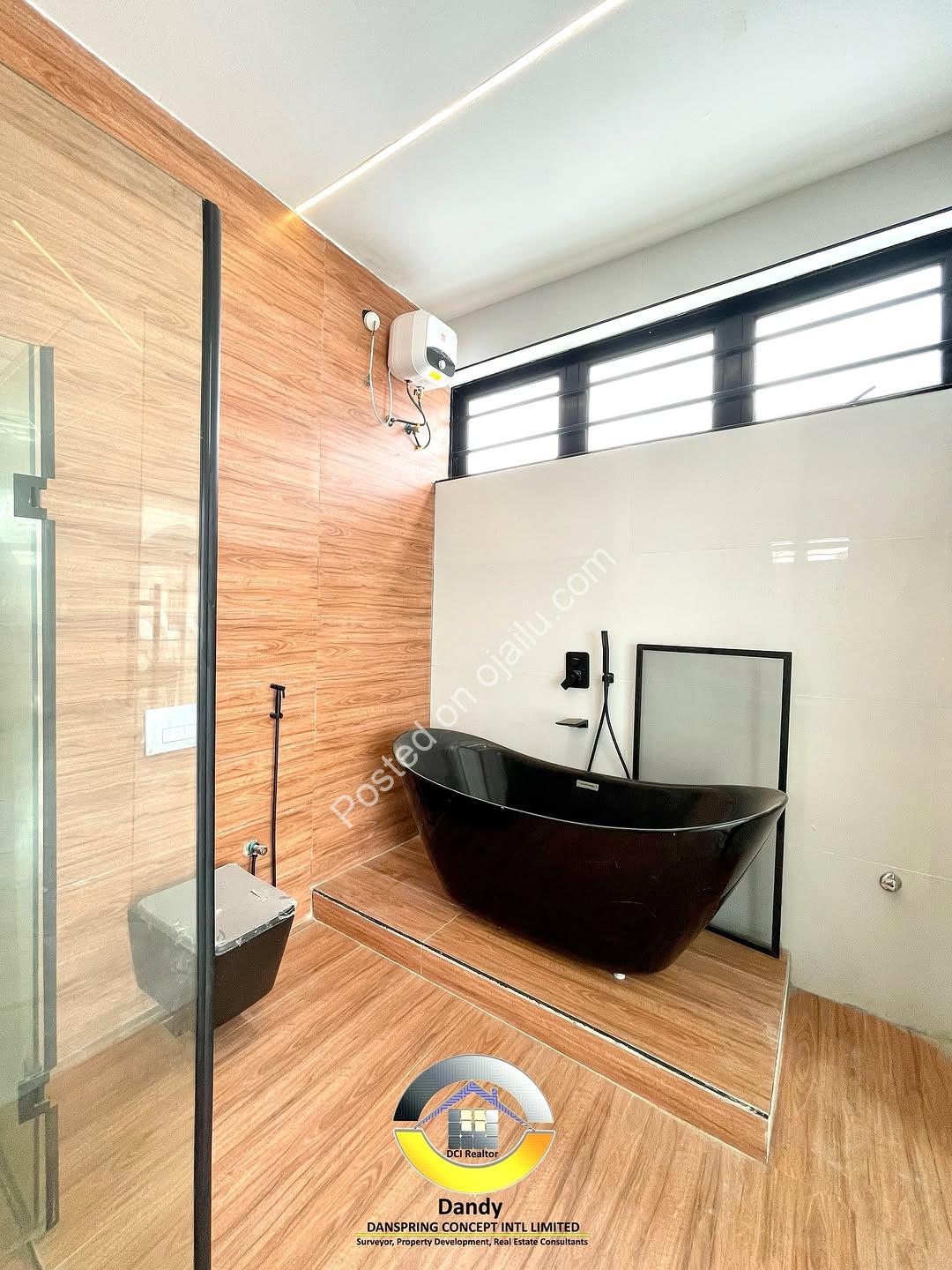 Lekki’s Ultimate Family Oasis: Poolside Living Awaits