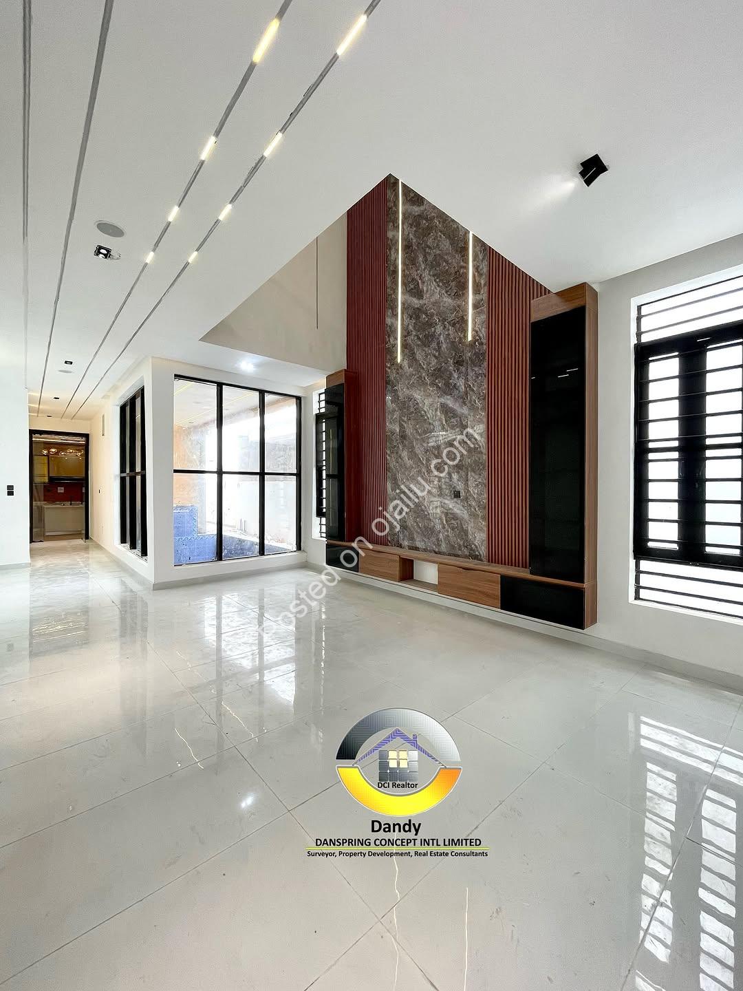 Lekki’s Ultimate Family Oasis: Poolside Living Awaits